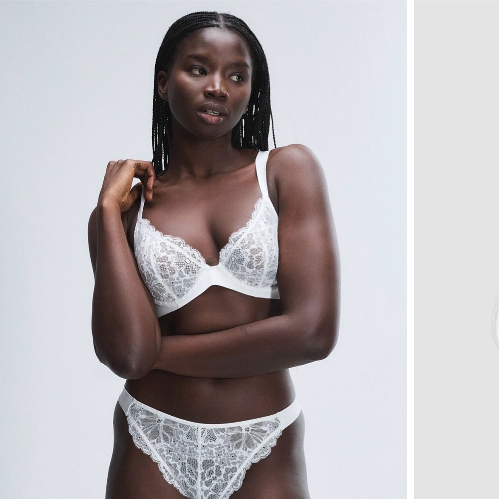 Savage X Fenty lace bra and panty set NWT